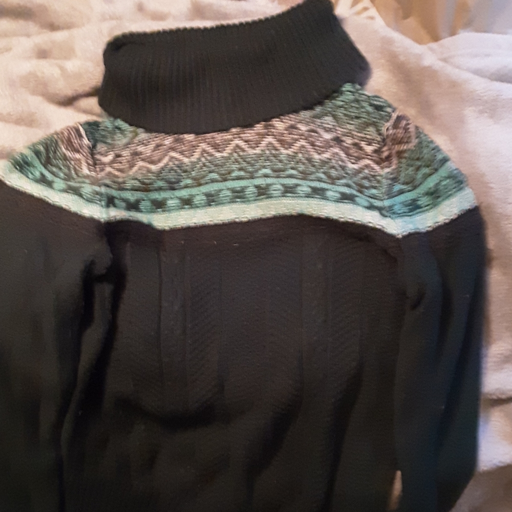 Sweater brand new got for Christmas  not my style